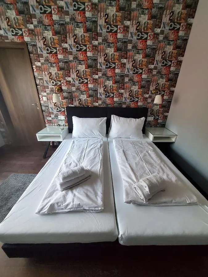 בודפשט Treestyle Superior Rooms לינה וארוחת בוקר